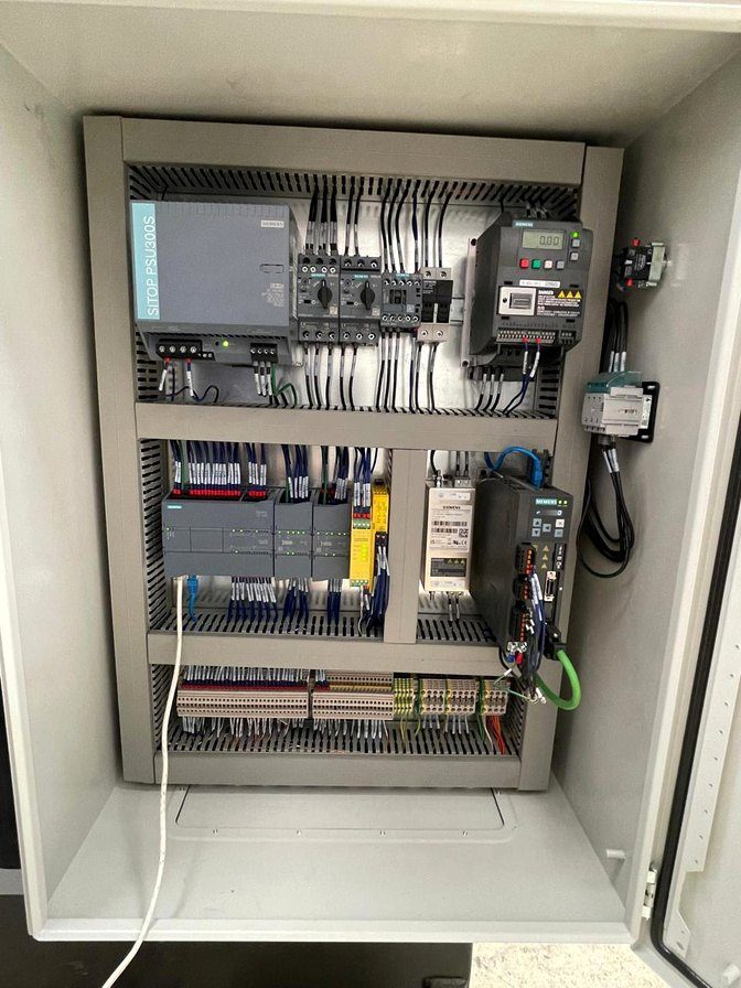 Tablero eléctrico con PLC Siemens armado por VICA